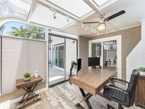 1409 Arch Lane, Huntington Beach, CA