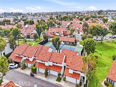 1409 Arch Lane, Huntington Beach, CA