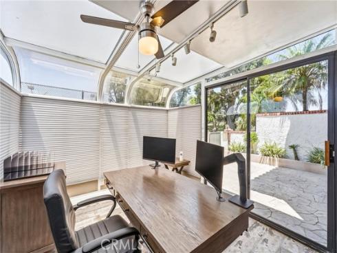 1409 Arch Lane, Huntington Beach, CA