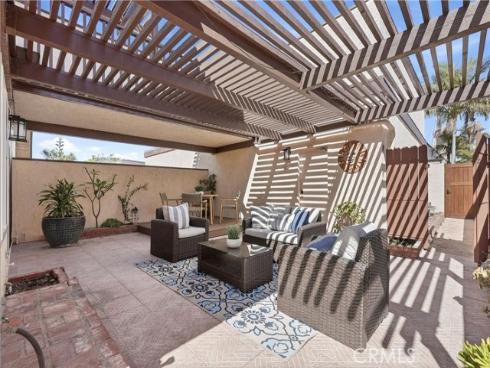 1810 Huntington Street, Huntington Beach, CA