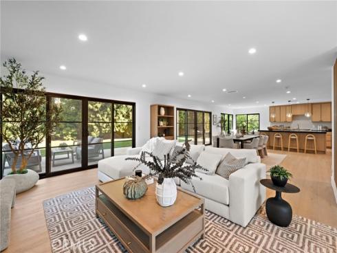 22102 Jonesport Lane, Huntington Beach, CA
