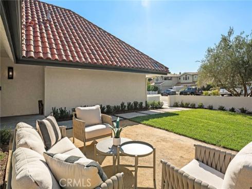 22102 Jonesport Lane, Huntington Beach, CA