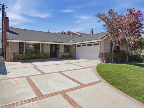 17771 Misty Lane , Huntington Beach, CA
