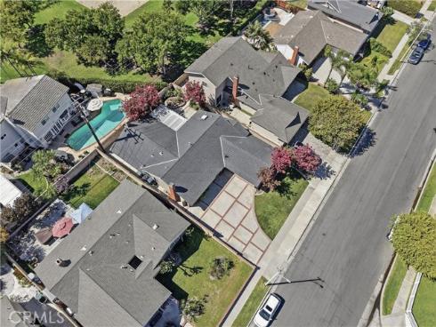 17771 Misty Lane , Huntington Beach, CA