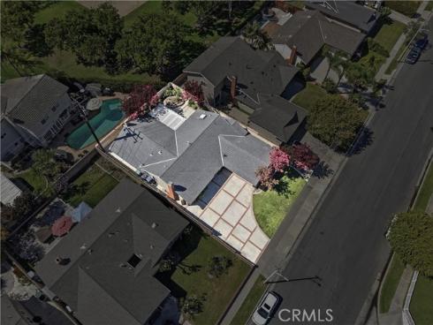 17771 Misty Lane , Huntington Beach, CA
