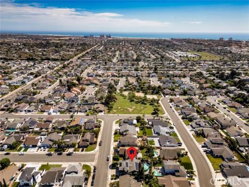 20161 Port Greenwich Lane, Huntington Beach, CA