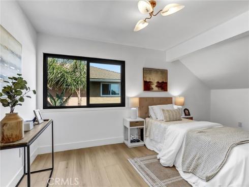 10091 Edye Drive, Huntington Beach, CA
