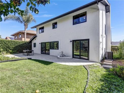 10091 Edye Drive, Huntington Beach, CA