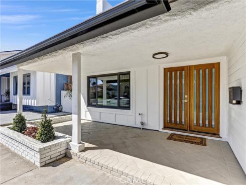 10091 Edye Drive, Huntington Beach, CA
