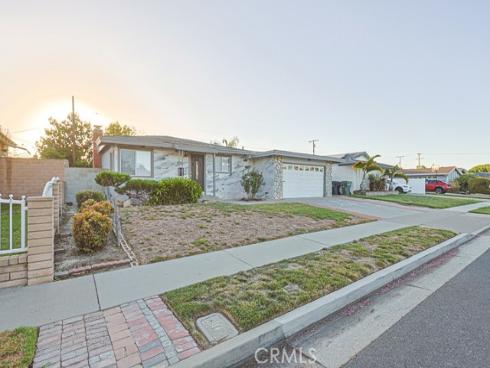 16561  Monroe  , Huntington Beach, CA