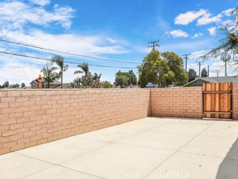 9451  Hyannis Port Dr  , Huntington Beach, CA