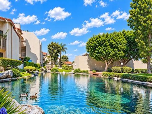 16581 Grunion 105 Lane, Huntington Beach, CA