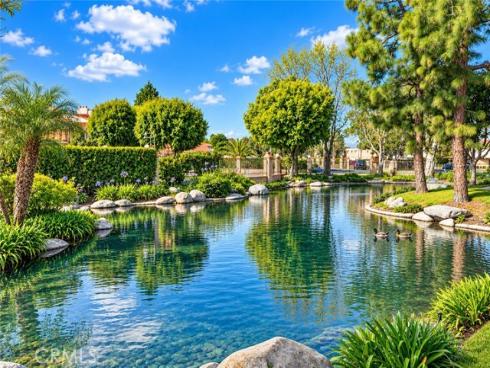 16581 Grunion 105 Lane, Huntington Beach, CA