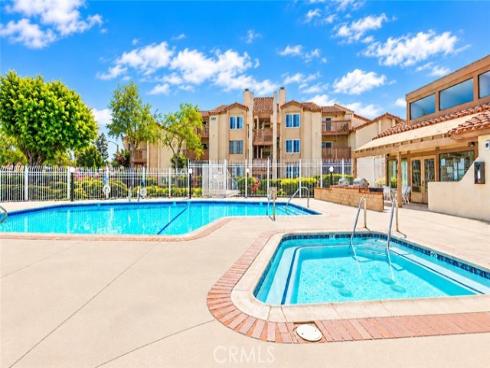 16581 Grunion 105 Lane, Huntington Beach, CA