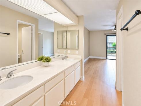 16581 Grunion 105 Lane, Huntington Beach, CA