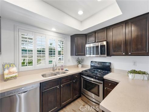 20244 Magnolia Street , Huntington Beach, CA