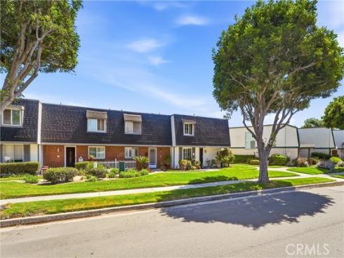 20244 Magnolia Street , Huntington Beach, CA
