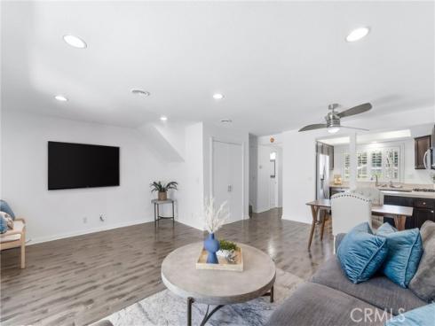 20244 Magnolia Street , Huntington Beach, CA