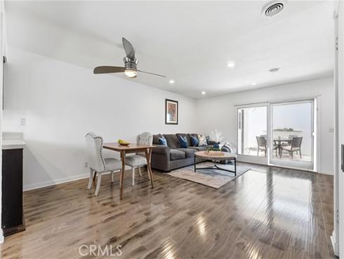 20244 Magnolia Street , Huntington Beach, CA