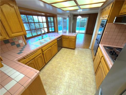 16452 Whittier Lane, Huntington Beach, CA