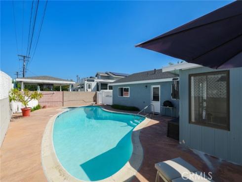16281  Saratoga Lane  , Huntington Beach, CA