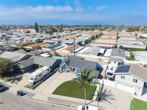 16281  Saratoga Lane  , Huntington Beach, CA