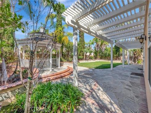 6831 Turf Drive, Huntington Beach, CA