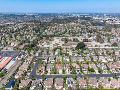 6831 Turf Drive, Huntington Beach, CA