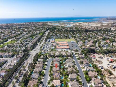 6831 Turf Drive, Huntington Beach, CA
