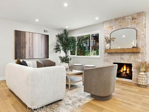 21142  Brookhurst   Street, Huntington Beach, CA