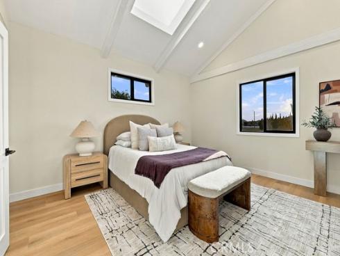 21142  Brookhurst   Street, Huntington Beach, CA