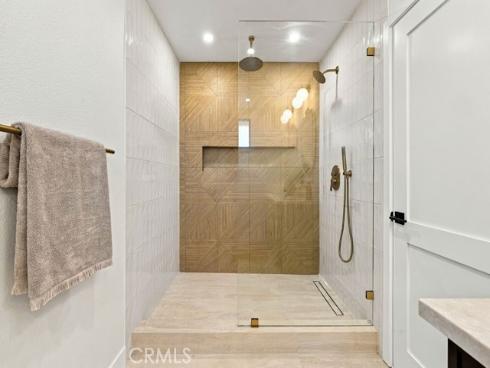 21142  Brookhurst   Street, Huntington Beach, CA