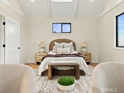 21142  Brookhurst   Street, Huntington Beach, CA