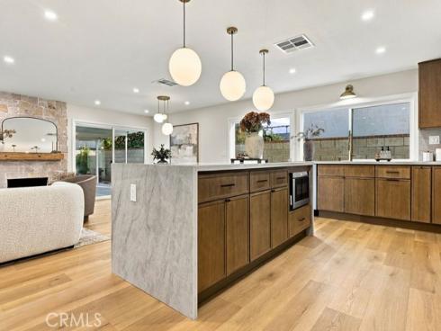 21142  Brookhurst   Street, Huntington Beach, CA