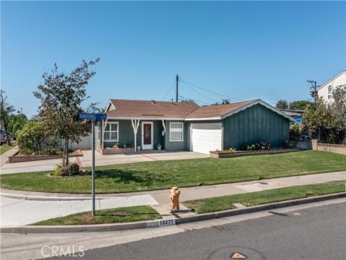 19271  Harding   Lane, Huntington Beach, CA