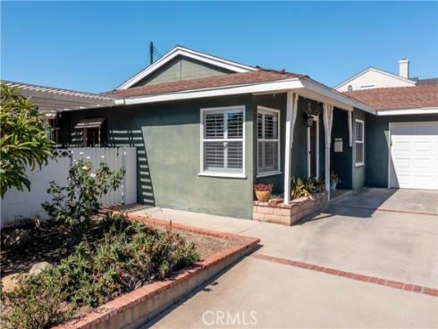 19271  Harding   Lane, Huntington Beach, CA
