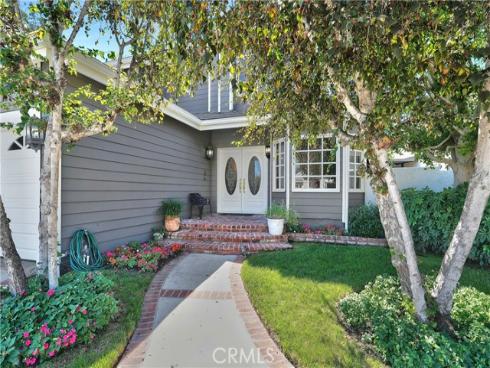 16261 Santa Barbara Lane, Huntington Beach, CA