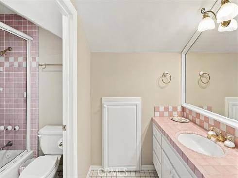 16261 Santa Barbara Lane, Huntington Beach, CA