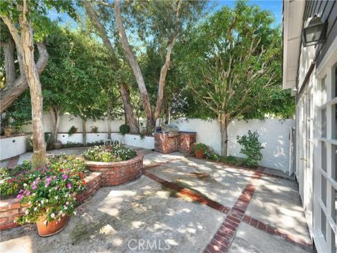 16261 Santa Barbara Lane, Huntington Beach, CA