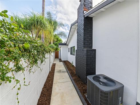8561 Donald Circle , Huntington Beach, CA