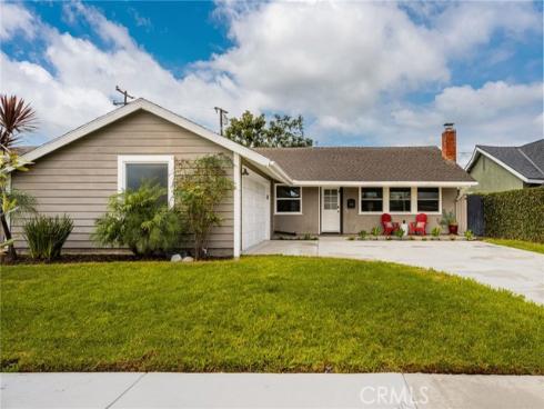 17751 Lewis , Huntington Beach, CA