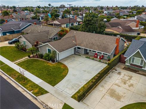 17751 Lewis , Huntington Beach, CA