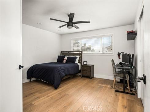 19321 Weymouth , Huntington Beach, CA