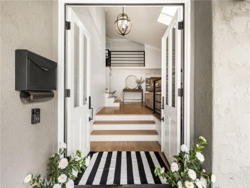 19321 Weymouth , Huntington Beach, CA