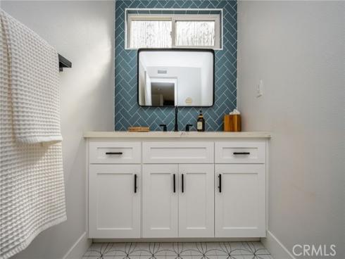 19321 Weymouth , Huntington Beach, CA
