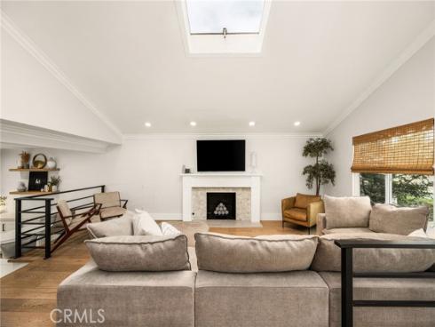 19321 Weymouth , Huntington Beach, CA