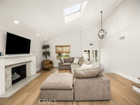 19321 Weymouth , Huntington Beach, CA