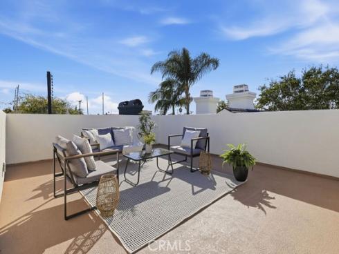 1208 California Street, Huntington Beach, CA