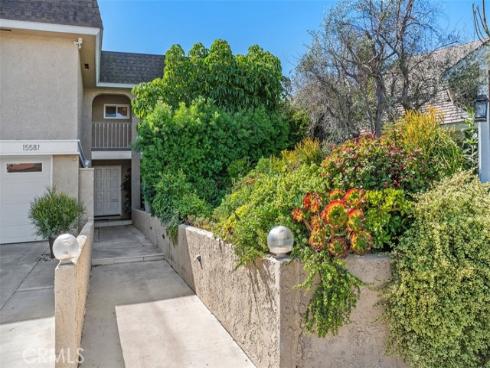 15581 Wild Plum Circle, Huntington Beach, CA