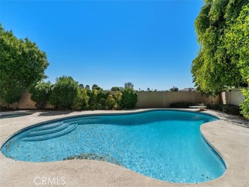 15581 Wild Plum Circle, Huntington Beach, CA